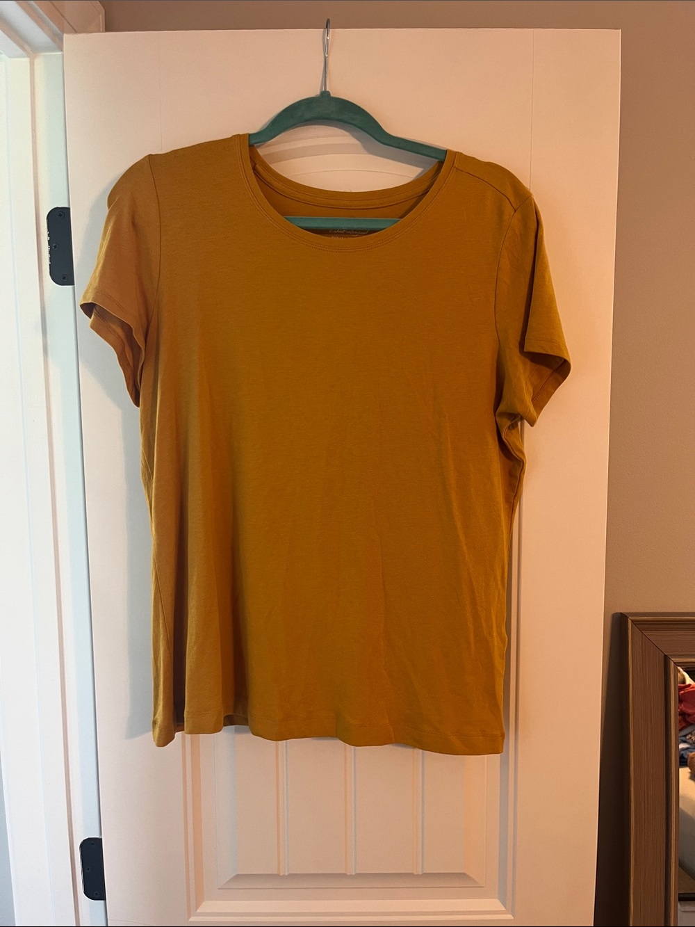 Banana Republic Short Sleeve Crew Tee in Mustard